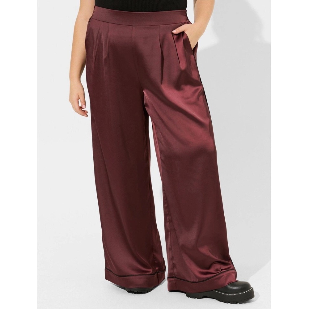Torrid Wide Leg Satin High Rise Pant Sassafras Burgundy 2R 40841006